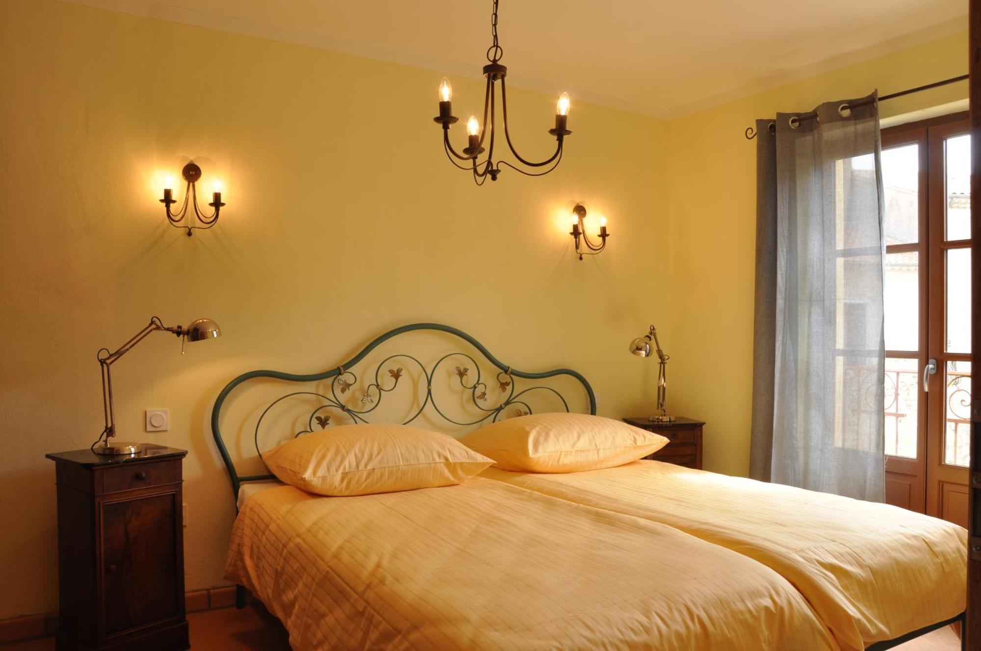 Vinauberge Poilhes ภายนอก รูปภาพ