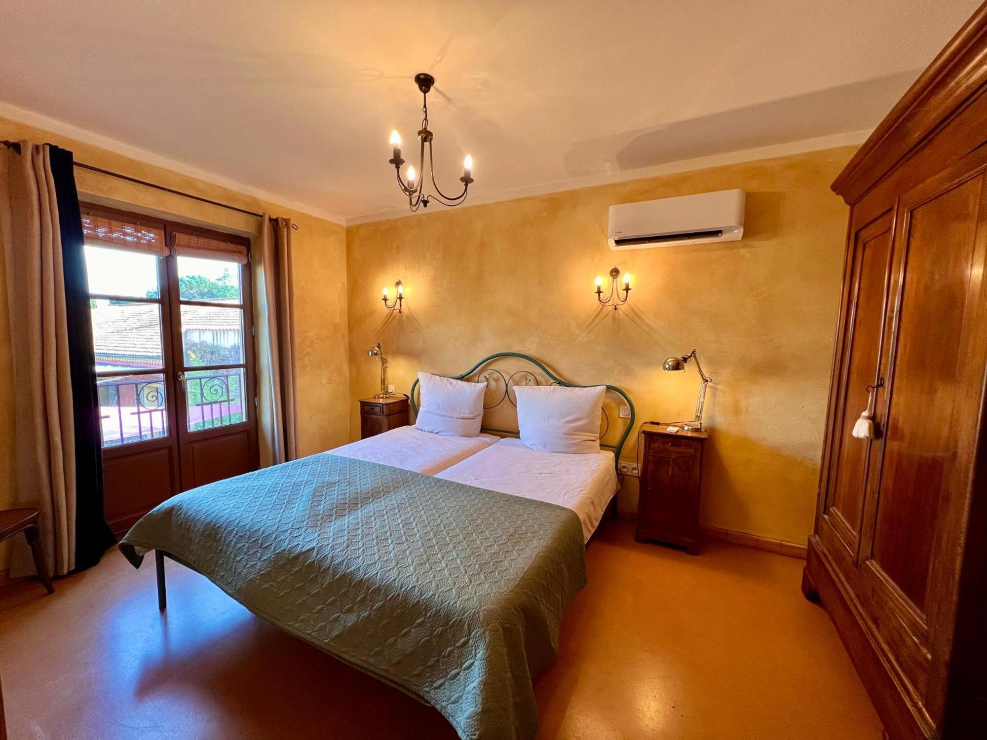 Vinauberge Poilhes ภายนอก รูปภาพ